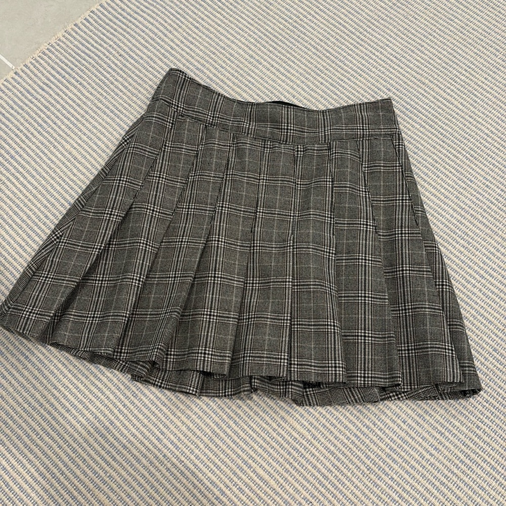 Abercrombie and Fitch Pleated skirt